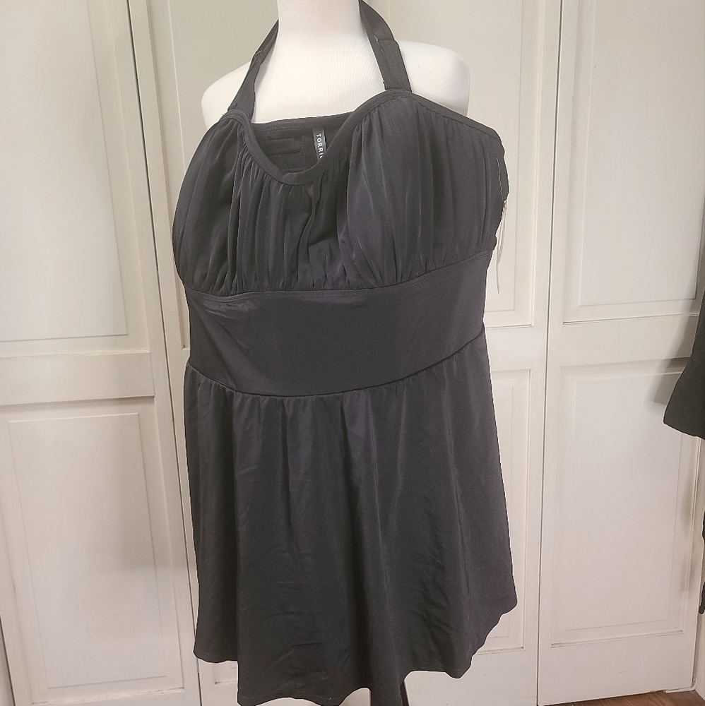 Black swim dress in Torrid size 5x